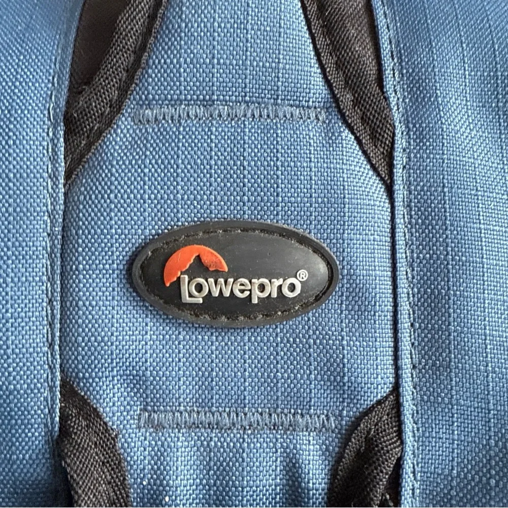 Lowepro Flipside 300 Camera Bag Backpack - Blue Black